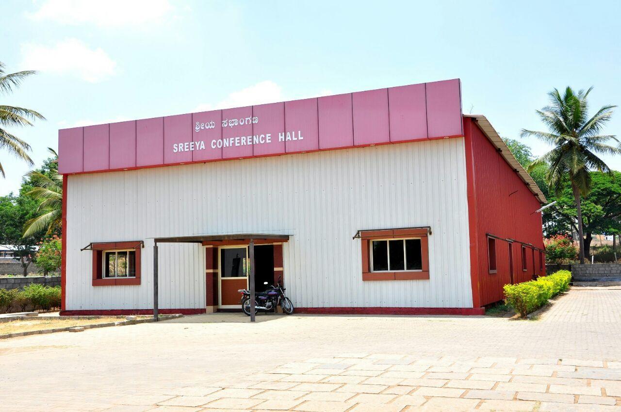 Sreeya Comforts Hotell Mysore Exteriör bild