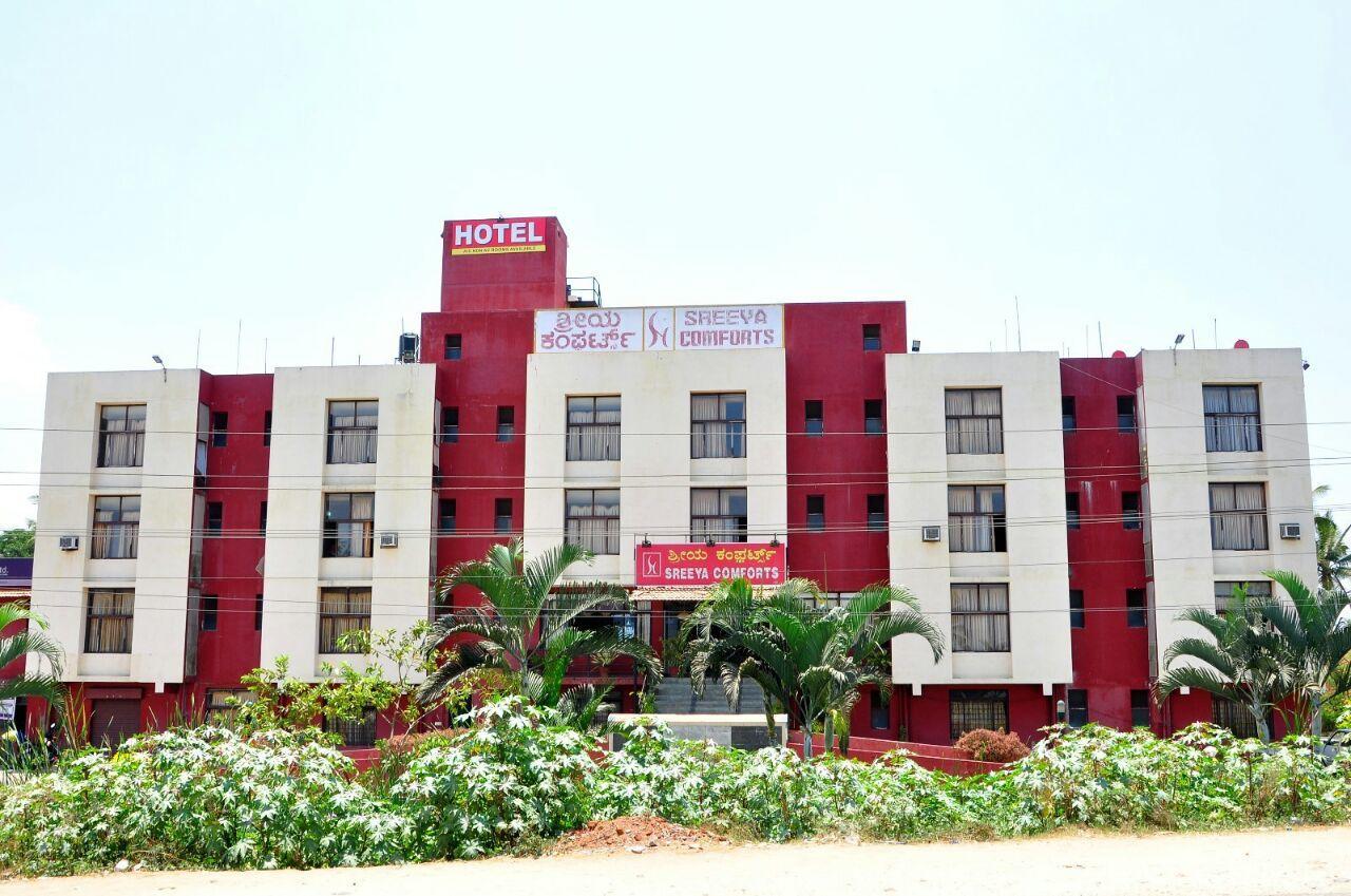 Sreeya Comforts Hotell Mysore Exteriör bild