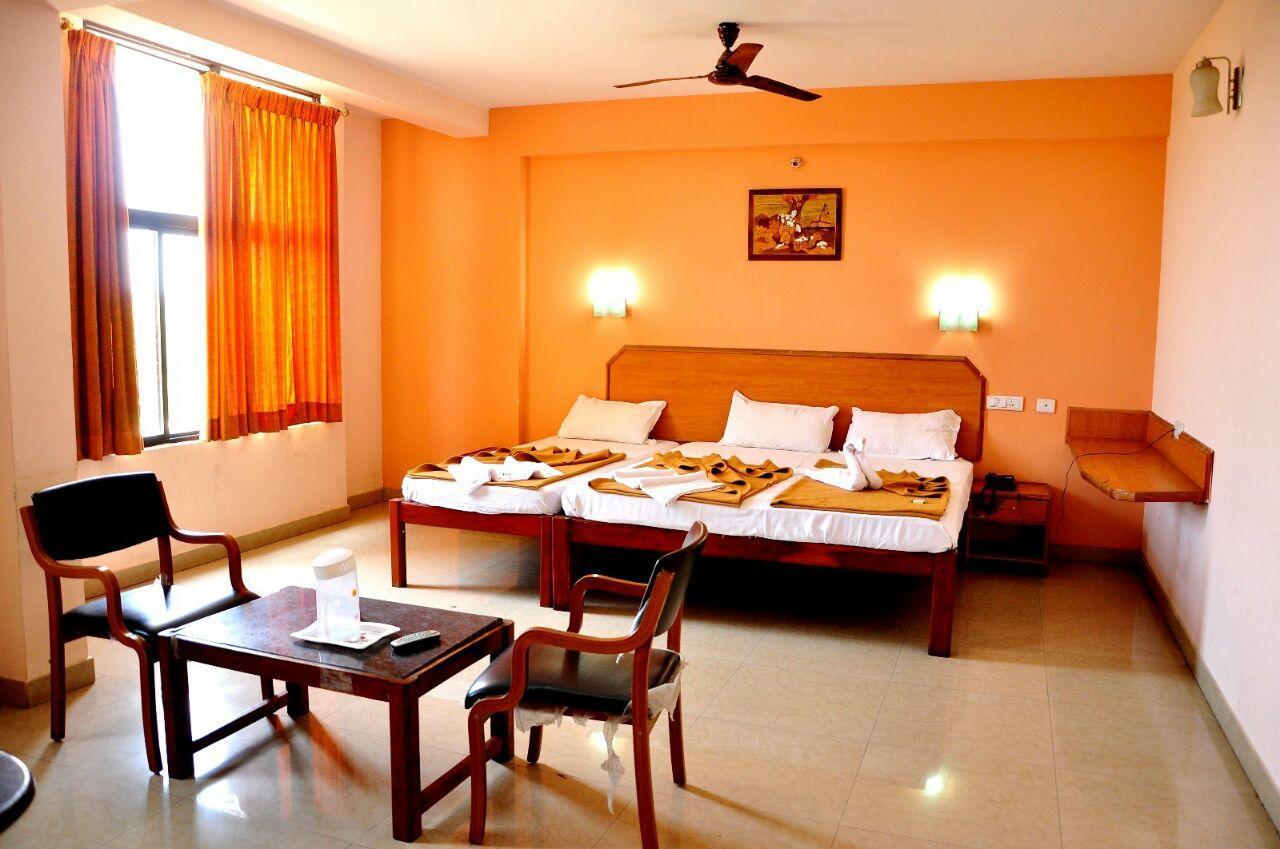 Sreeya Comforts Hotell Mysore Exteriör bild