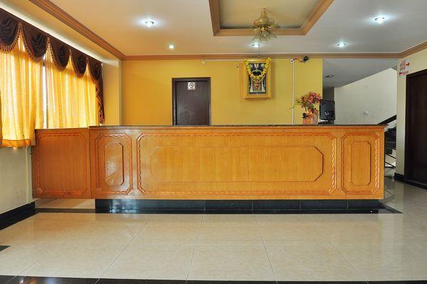 Sreeya Comforts Hotell Mysore Exteriör bild